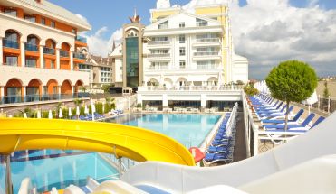 Dream World Resort & Spa